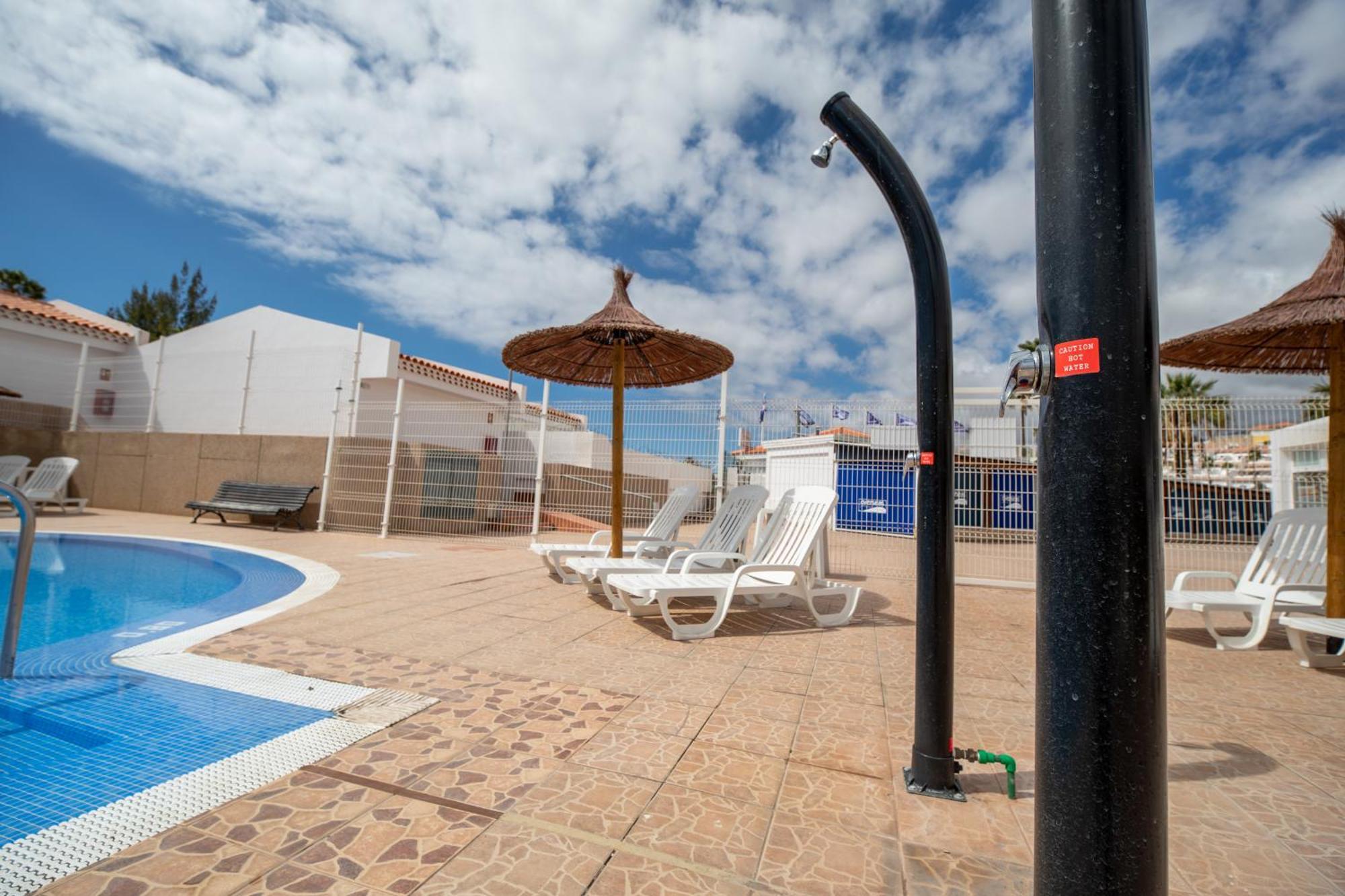 אדחה Island Village מראה חיצוני תמונה